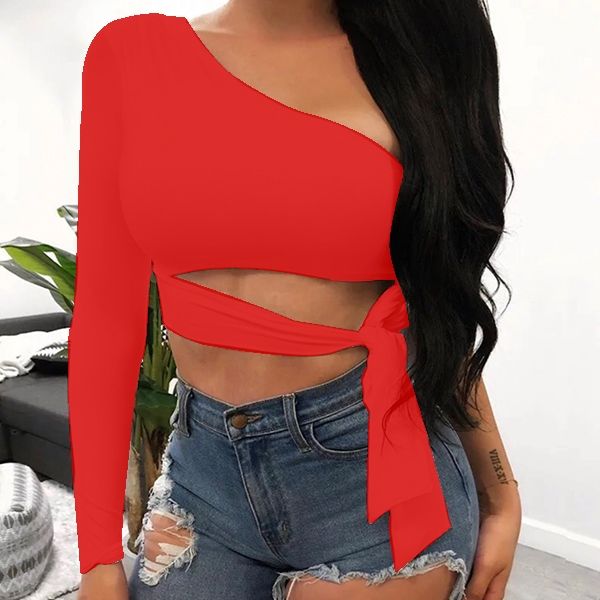 Червен асиметричен топ с дълъг ръкав и връзка C0500