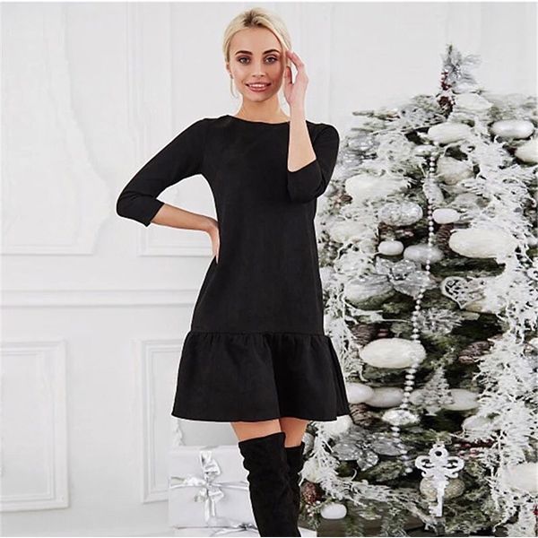 Черна рокля с къс волан и 3/4 ръкав C0321