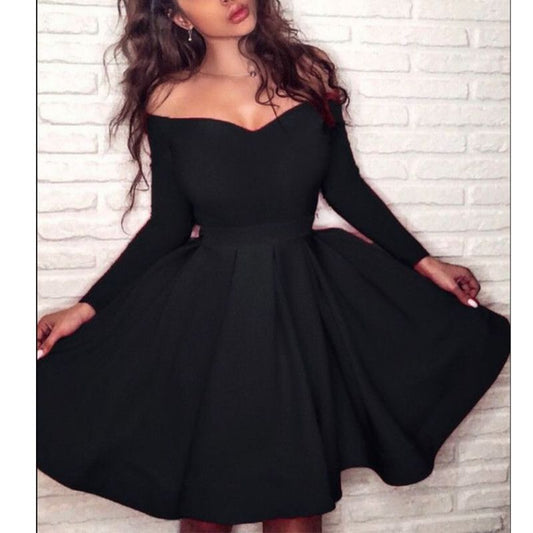 Черна разкроена рокля тип „off shoulder“ с дълъг ръкав C0398