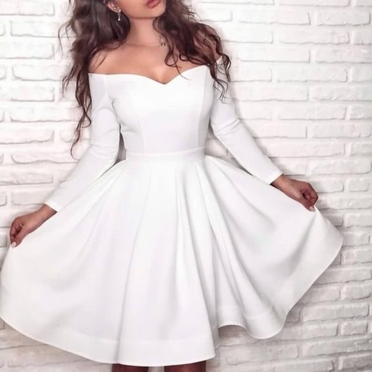 Бяла разкроена рокля тип „off shoulder“ с дълъг ръкав C0589