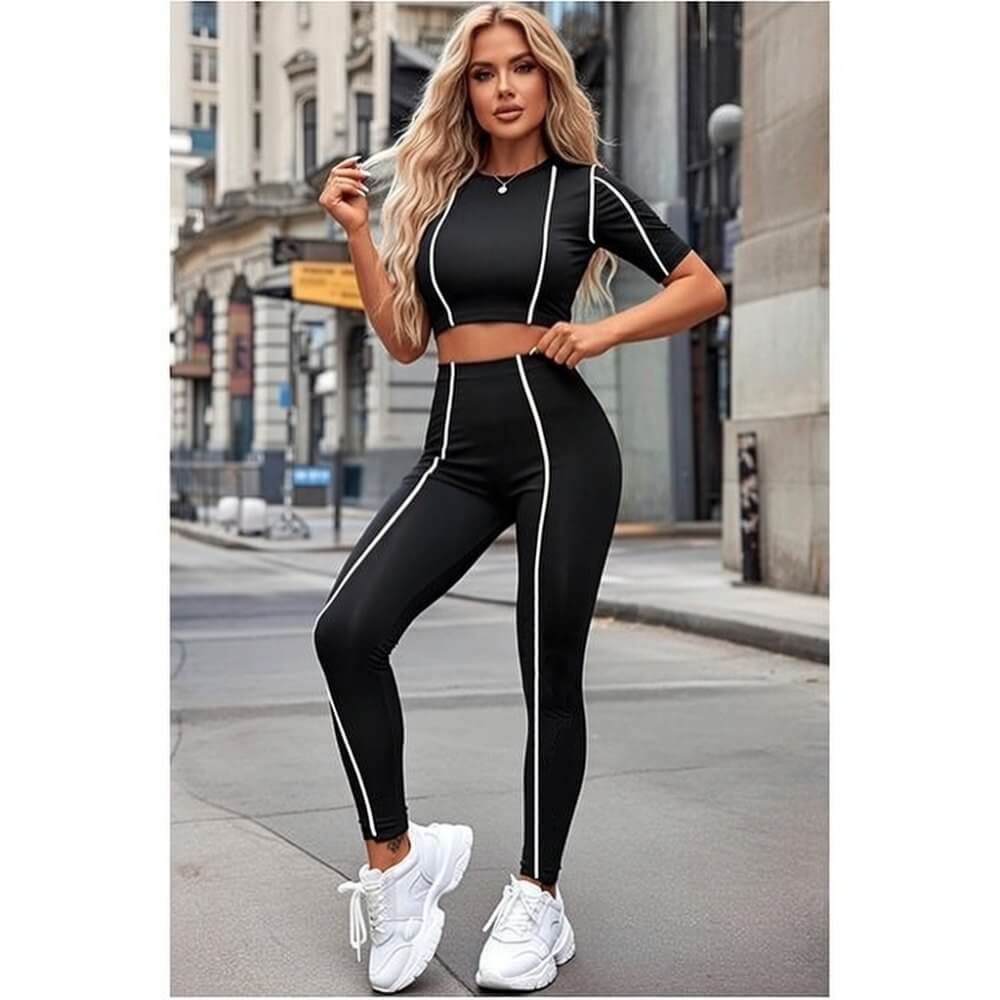 Черен спортен комплект с къс топ C0256