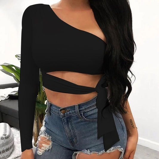 Черен асиметричен топ с дълъг ръкав и връзка C0501